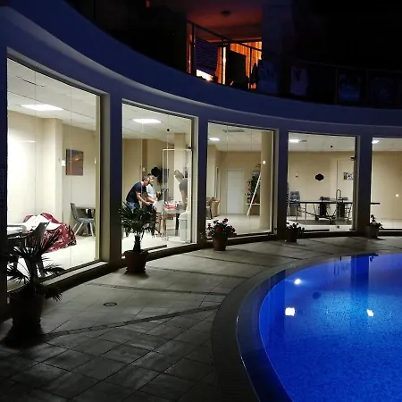 Wonderful Family With Sea View *