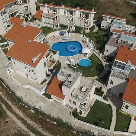 Wonderful Family With Sea View