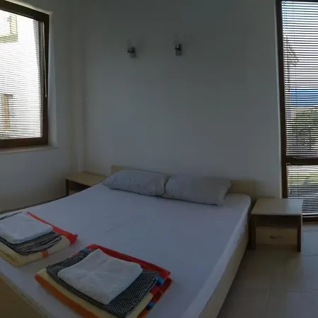 Wonderful Family With Sea View