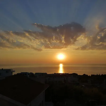 Wonderful Family With Sea View Bjala